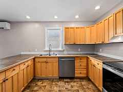 16-208 w main -chewelah-wa