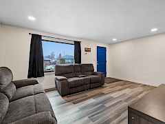 05-005_LIving Room