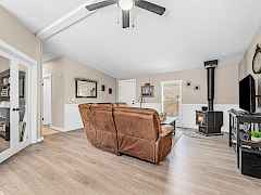 20-4562 a lessig rd-hunters-wa